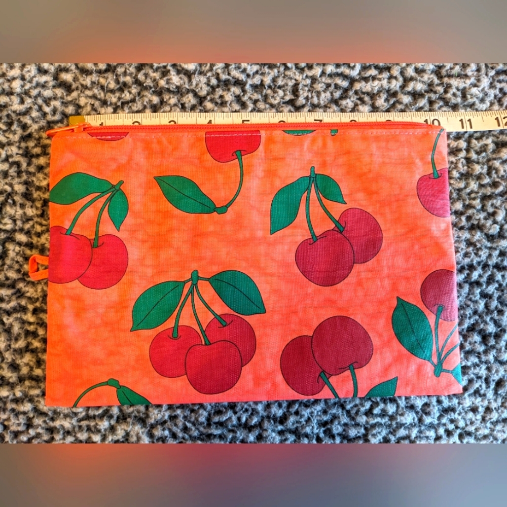 BAGGU Travel Go Pouch medium cherry NEW